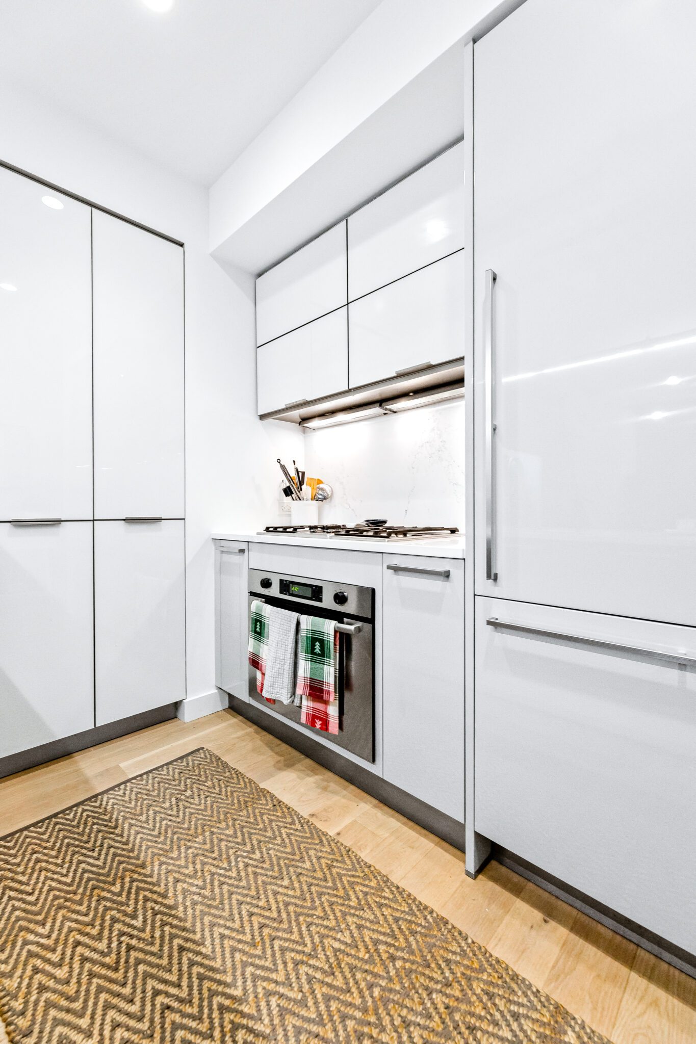 22 N6th St-10