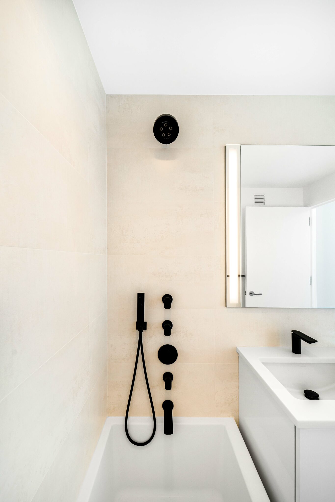 Bathroom 2 (small)-5