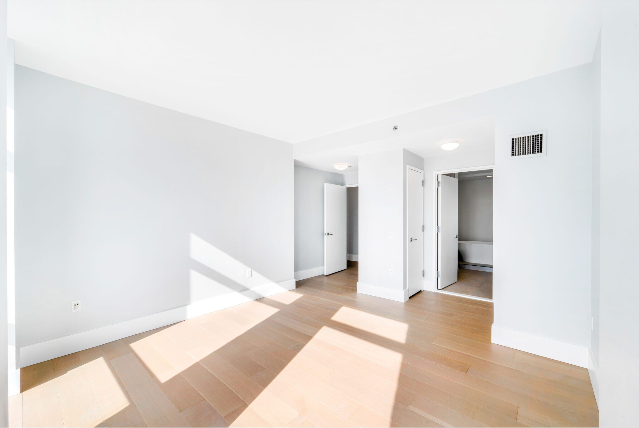 Bathroom 3 (small)-2