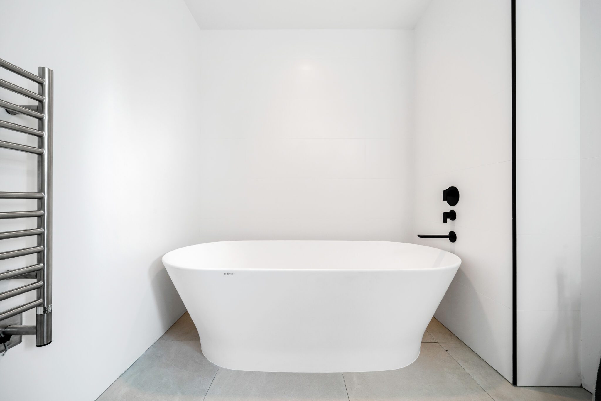 Bathroom 3 (small)-7